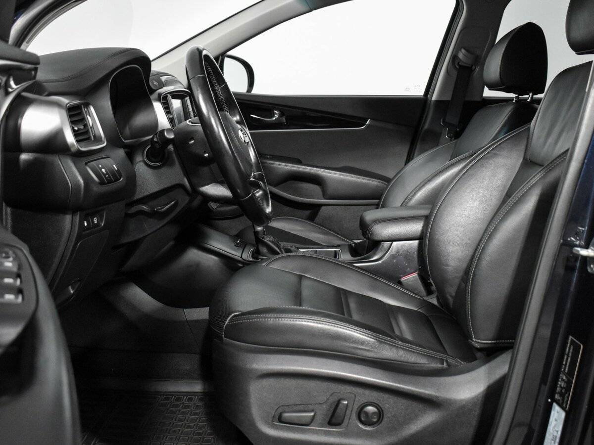 Kia Sorento с пробегом — 2019 год. Фото: #10