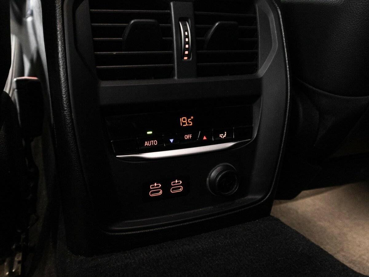 BMW 3 серии с пробегом — 2019 год. Фото: #20