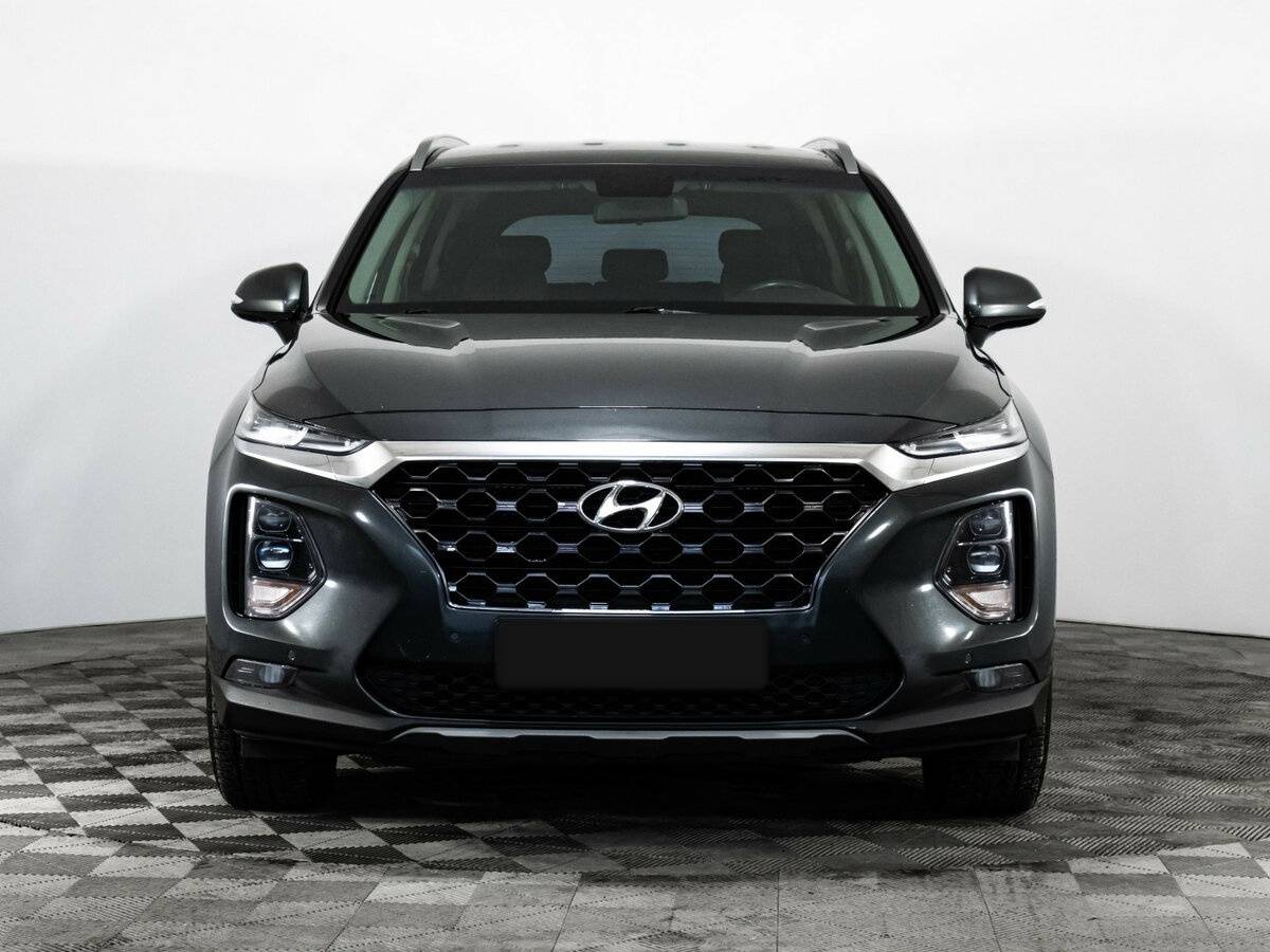 Hyundai Santa Fe с пробегом — 2018 год. Фото: #1