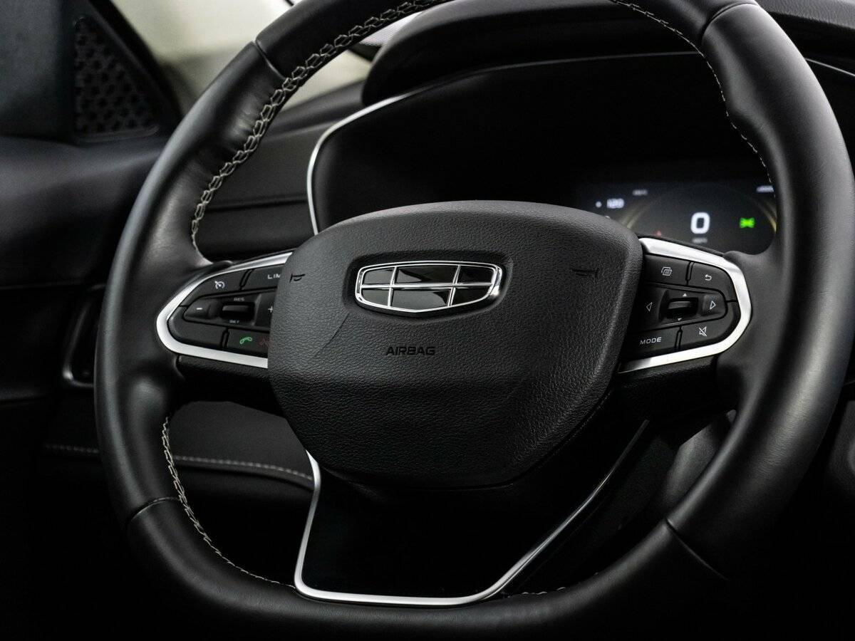 Geely Atlas Pro с пробегом — 2023 год. Фото: #10