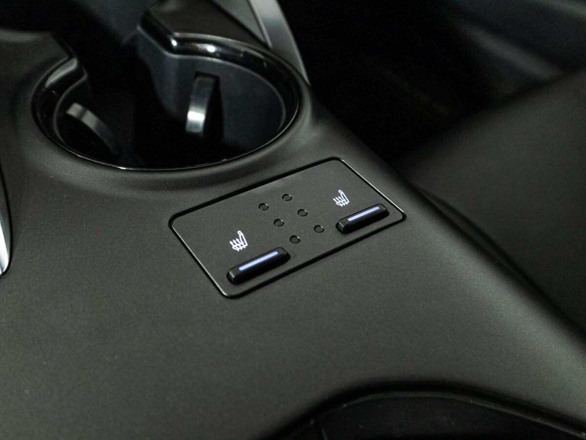 Toyota Camry с пробегом — 2021 год. Фото: #17