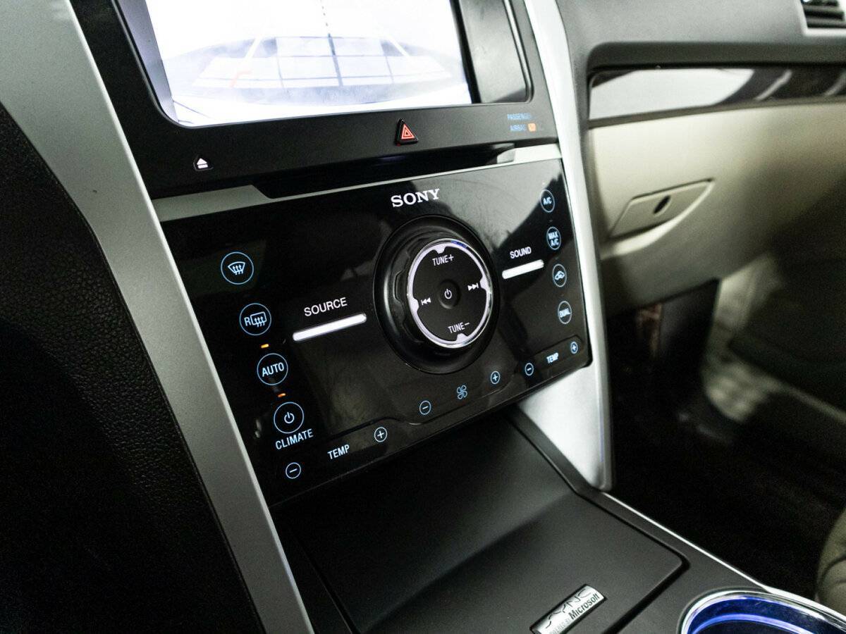 Ford Explorer с пробегом — 2012 год. Фото: #17