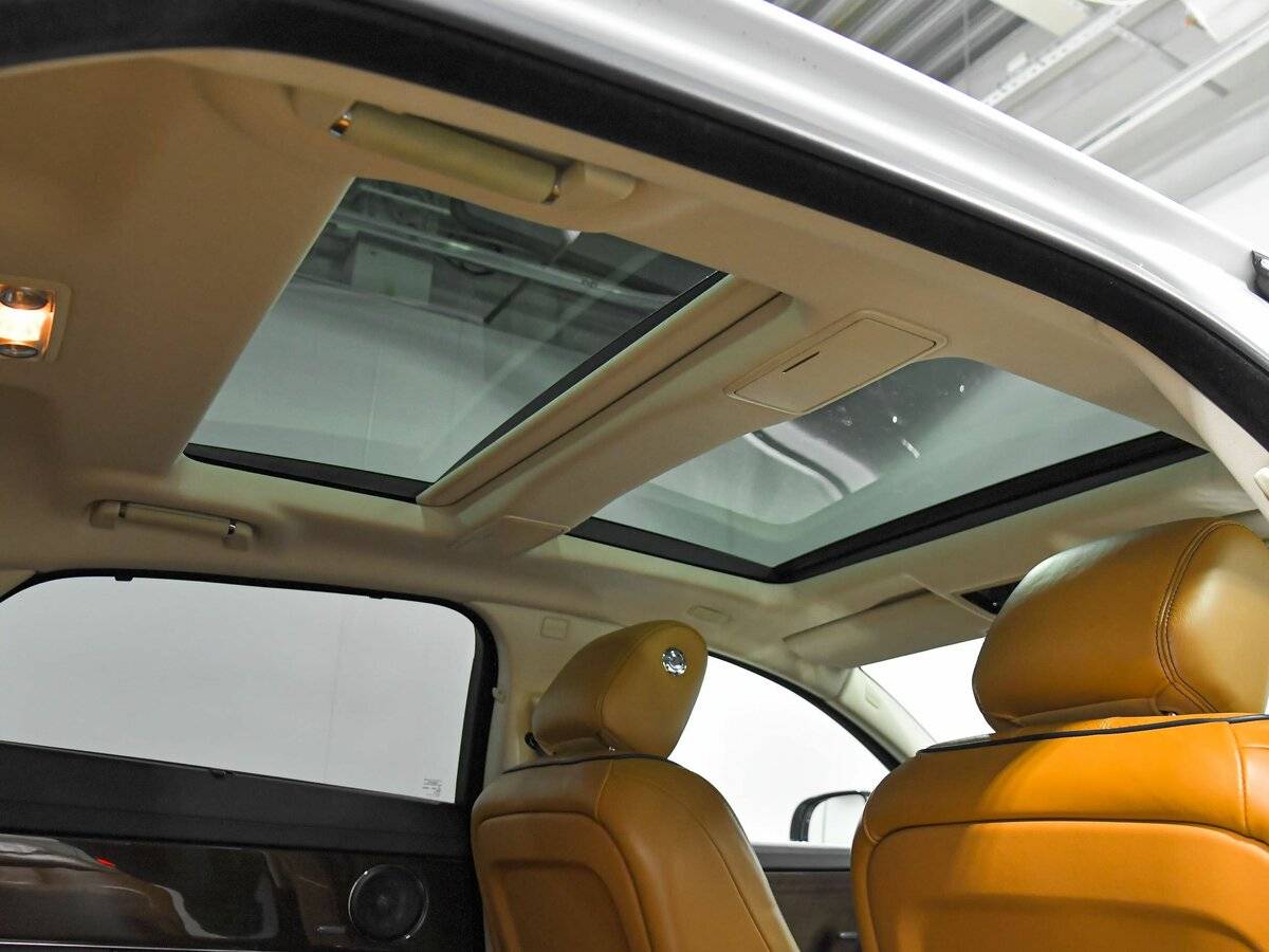 Jaguar XJ с пробегом — 2016 год. Фото: #17