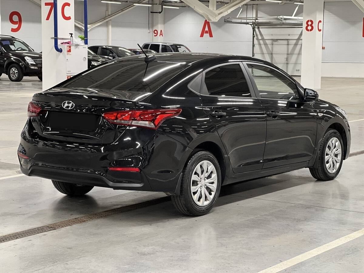 Hyundai Solaris с пробегом — 2017 год. Фото: #3