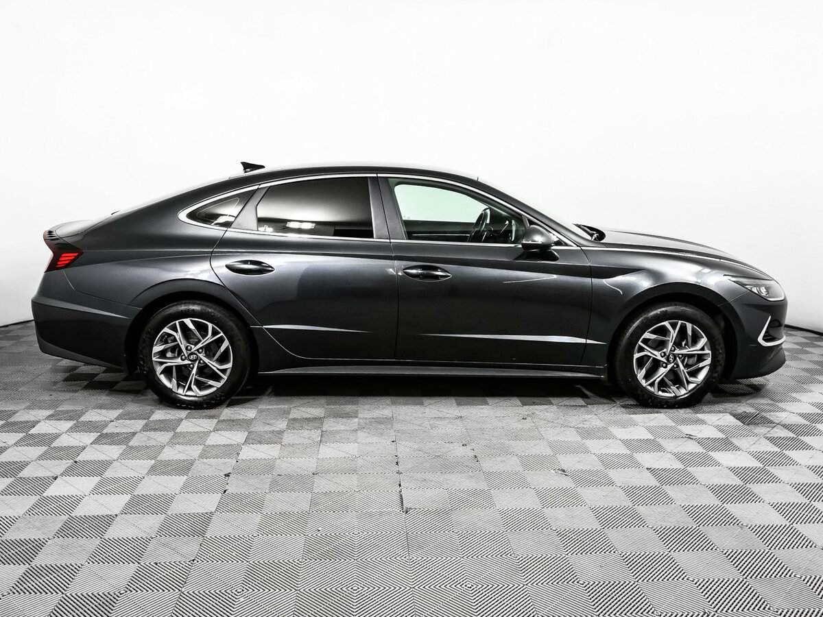 Hyundai Sonata с пробегом — 2020 год. Фото: #3