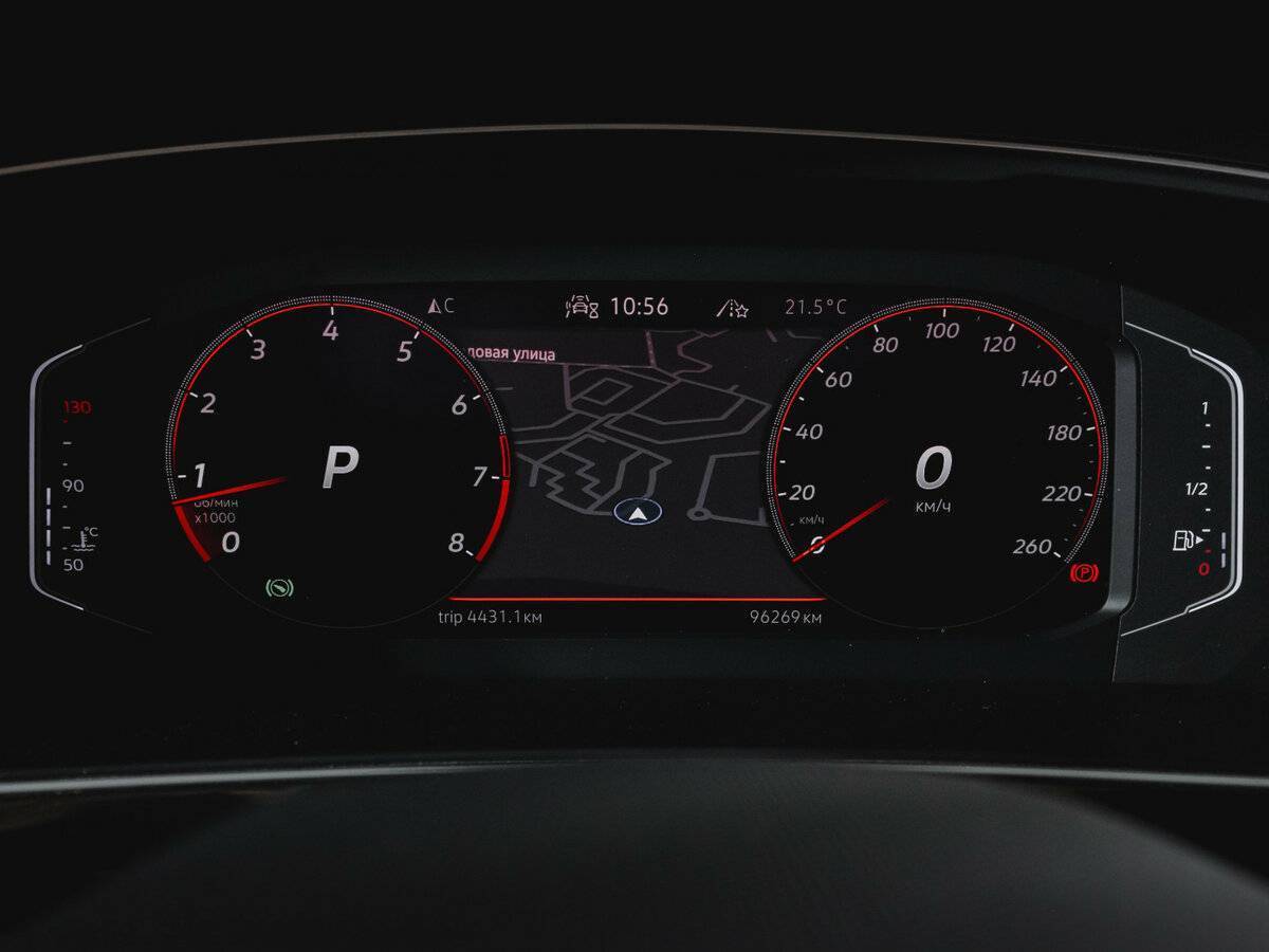 Volkswagen Tiguan с пробегом — 2021 год. Фото: #10