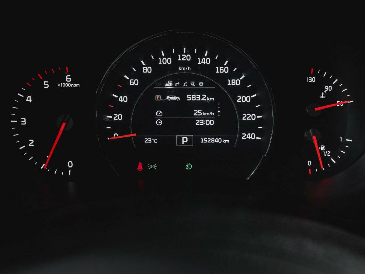 Kia Sorento с пробегом — 2016 год. Фото: #10