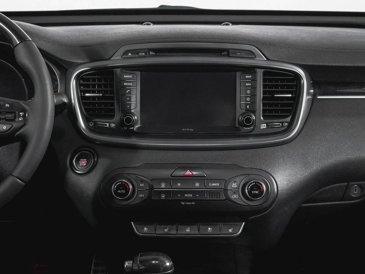 Kia Sorento с пробегом — 2016 год. Фото: #12