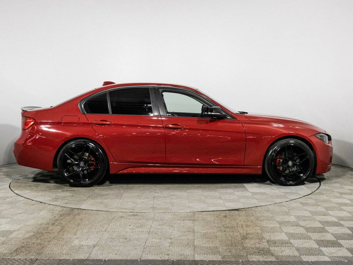 BMW 3 серии с пробегом — 2012 год. Фото: #3