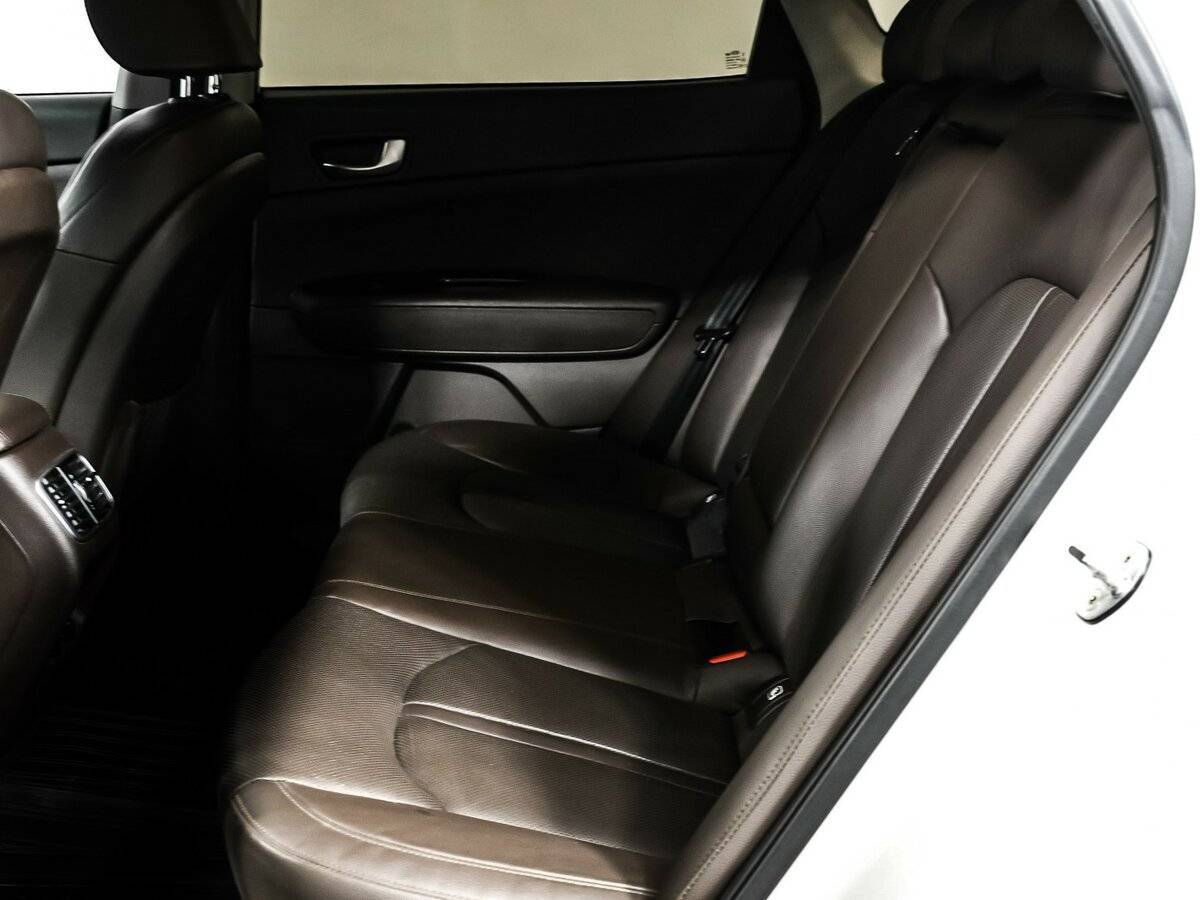 Kia Optima с пробегом — 2018 год. Фото: #11