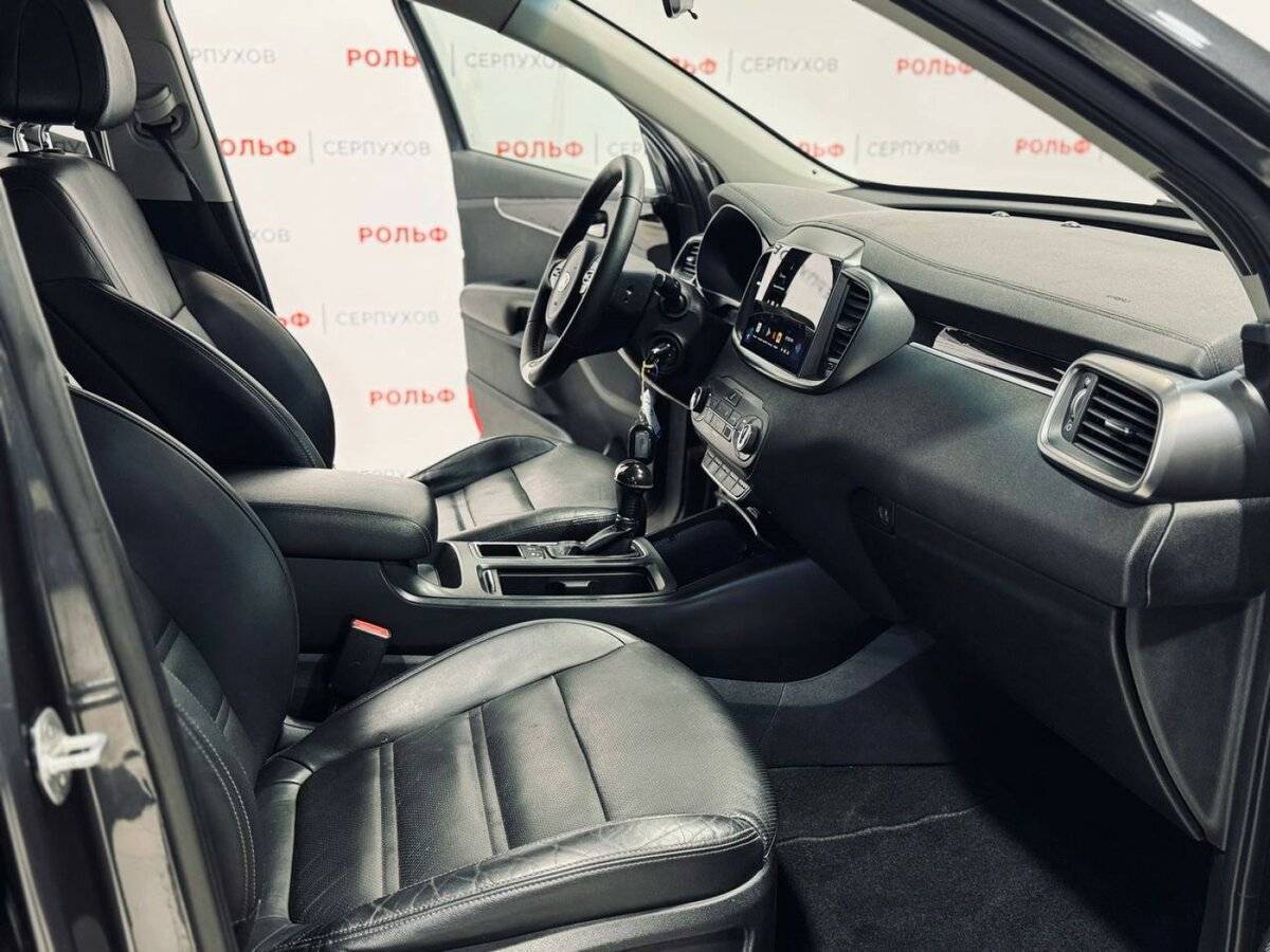 Kia Sorento с пробегом — 2015 год. Фото: #14