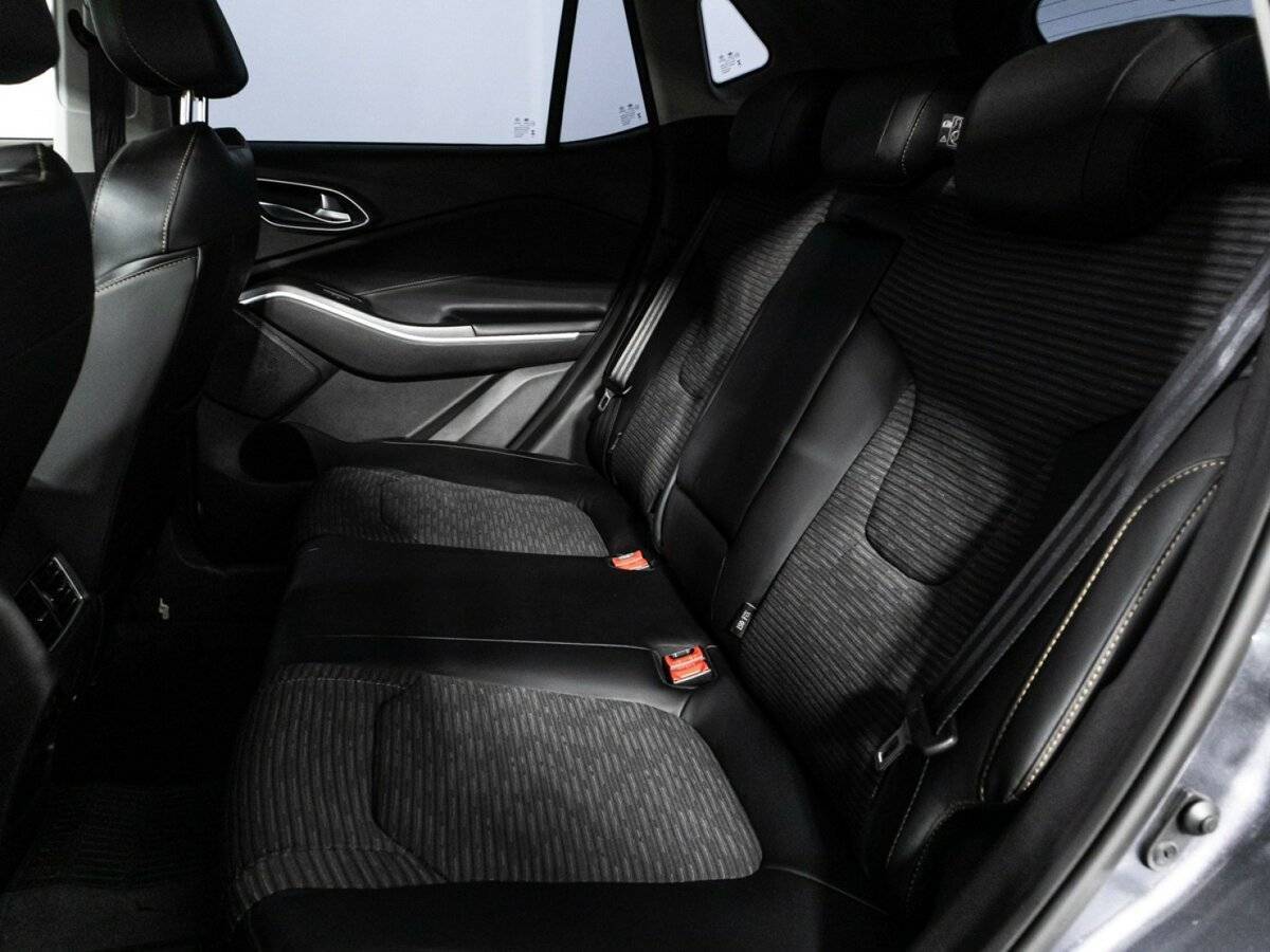 Москвич 3 с пробегом — 2023 год. Фото: #9