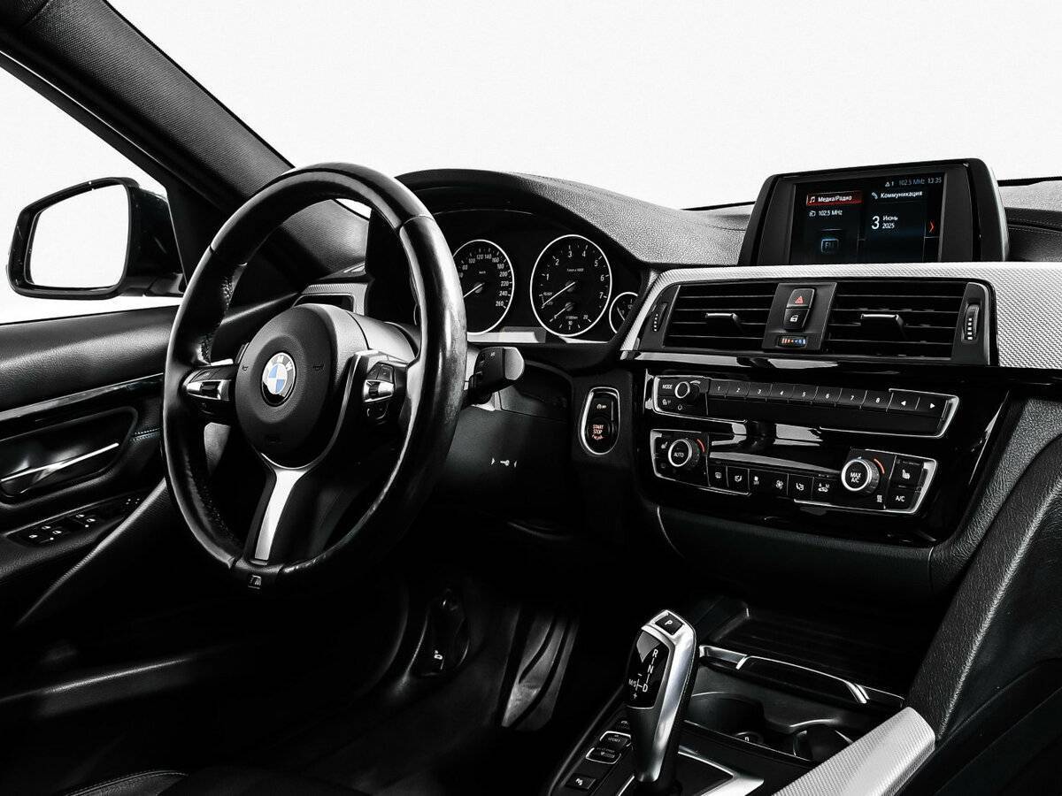 BMW 3 серии с пробегом — 2018 год. Фото: #8