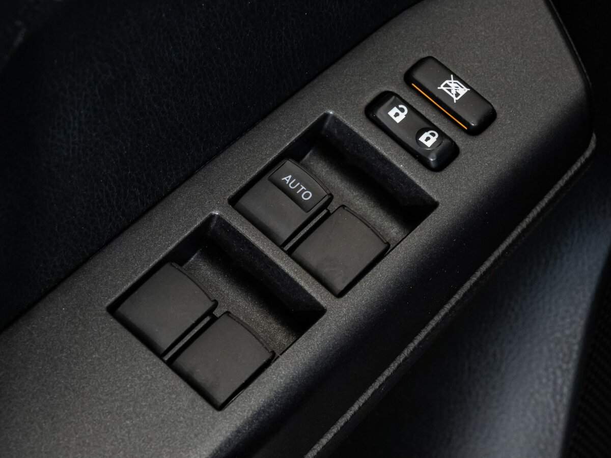 Toyota RAV4 с пробегом — 2018 год. Фото: #17