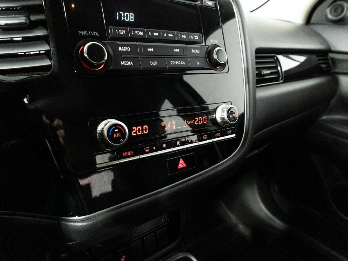 Mitsubishi Outlander с пробегом — 2022 год. Фото: #15