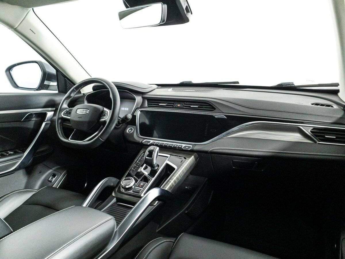 Geely Atlas Pro с пробегом — 2021 год. Фото: #8