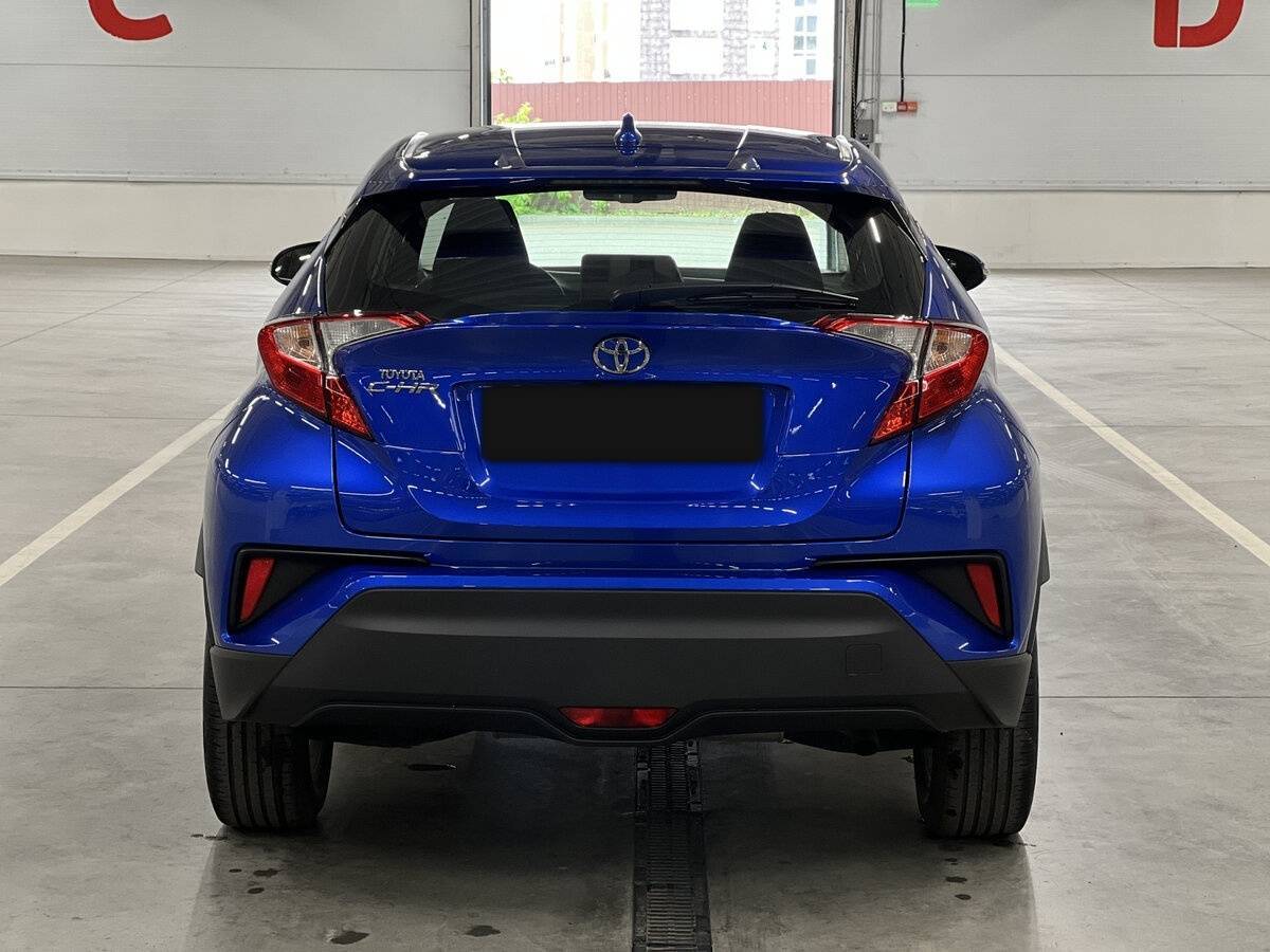 Toyota C-HR с пробегом — 2019 год. Фото: #5