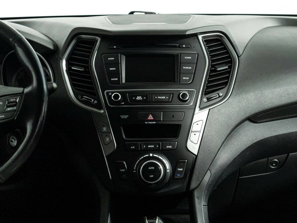 Hyundai Santa Fe с пробегом — 2017 год. Фото: #13