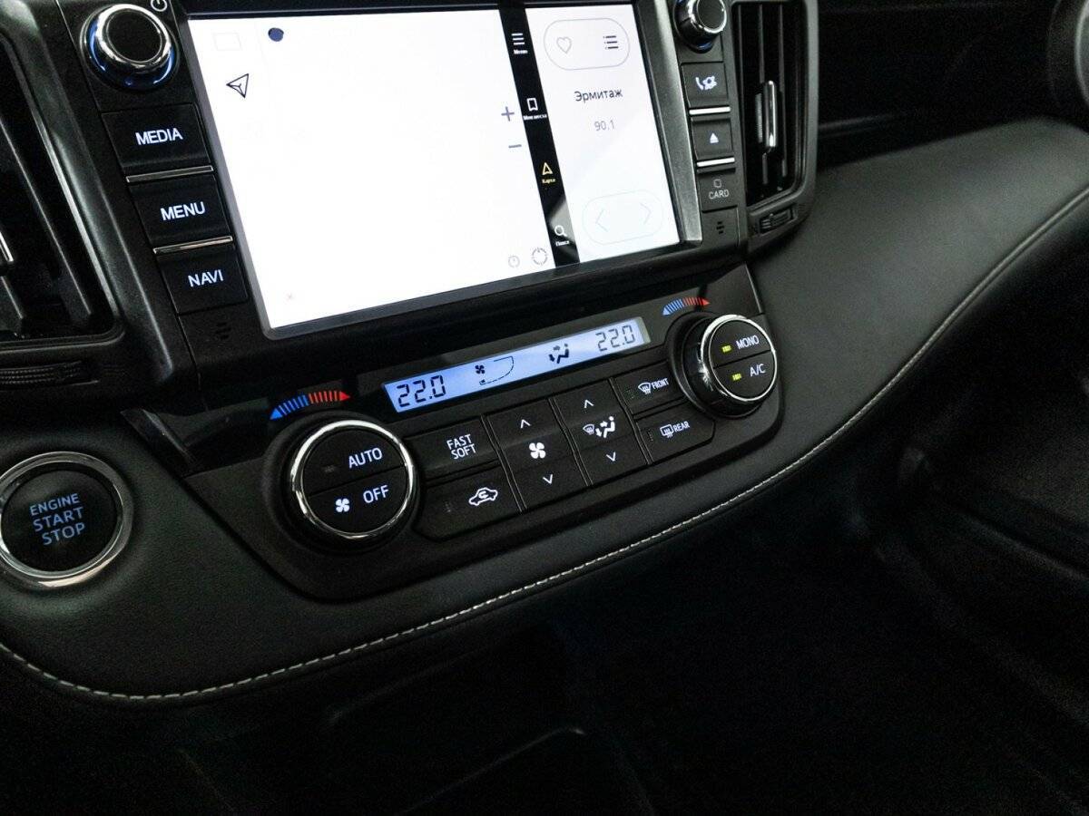 Toyota RAV4 с пробегом — 2018 год. Фото: #20