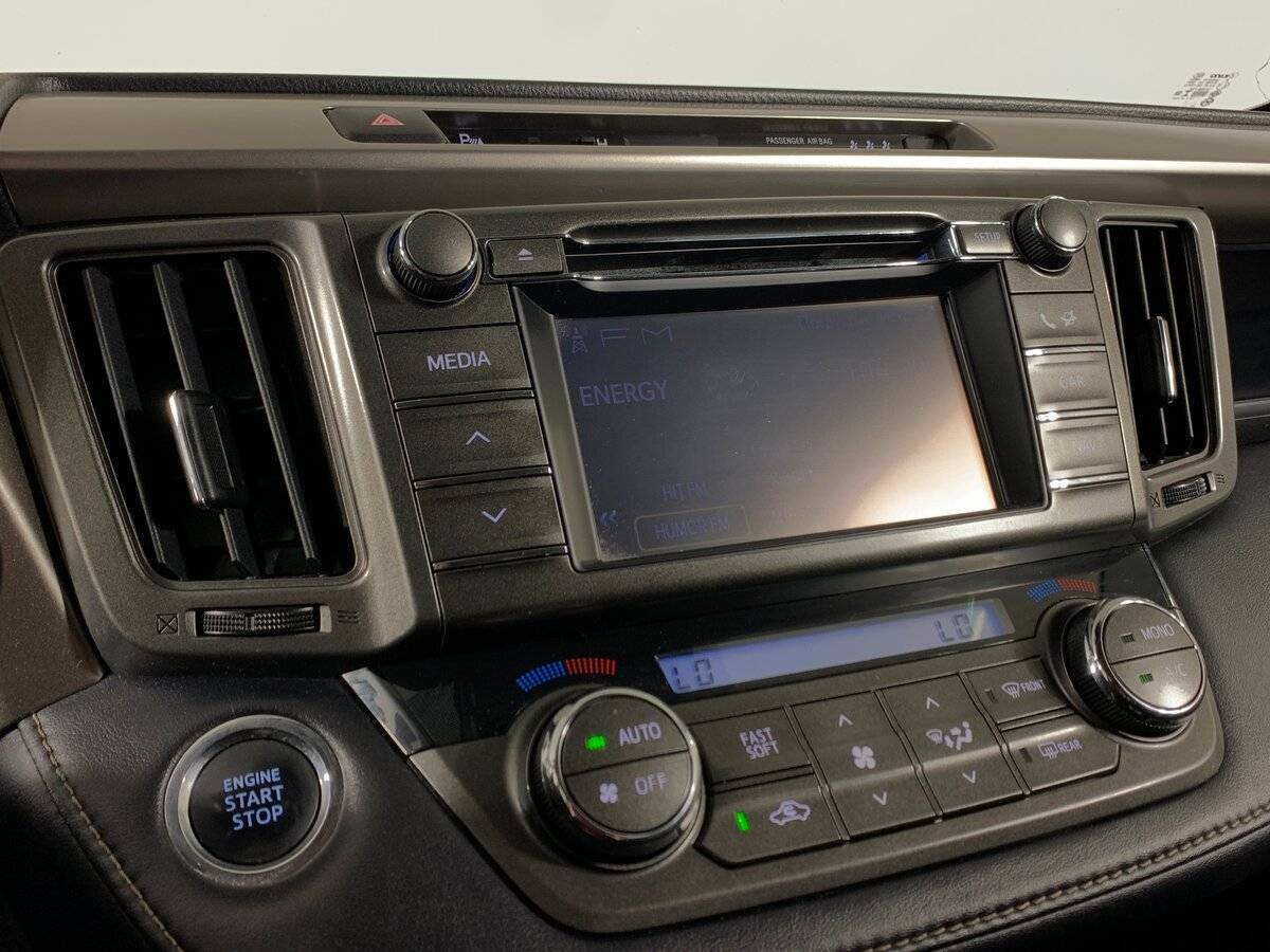 Toyota RAV4 с пробегом — 2013 год. Фото: #14