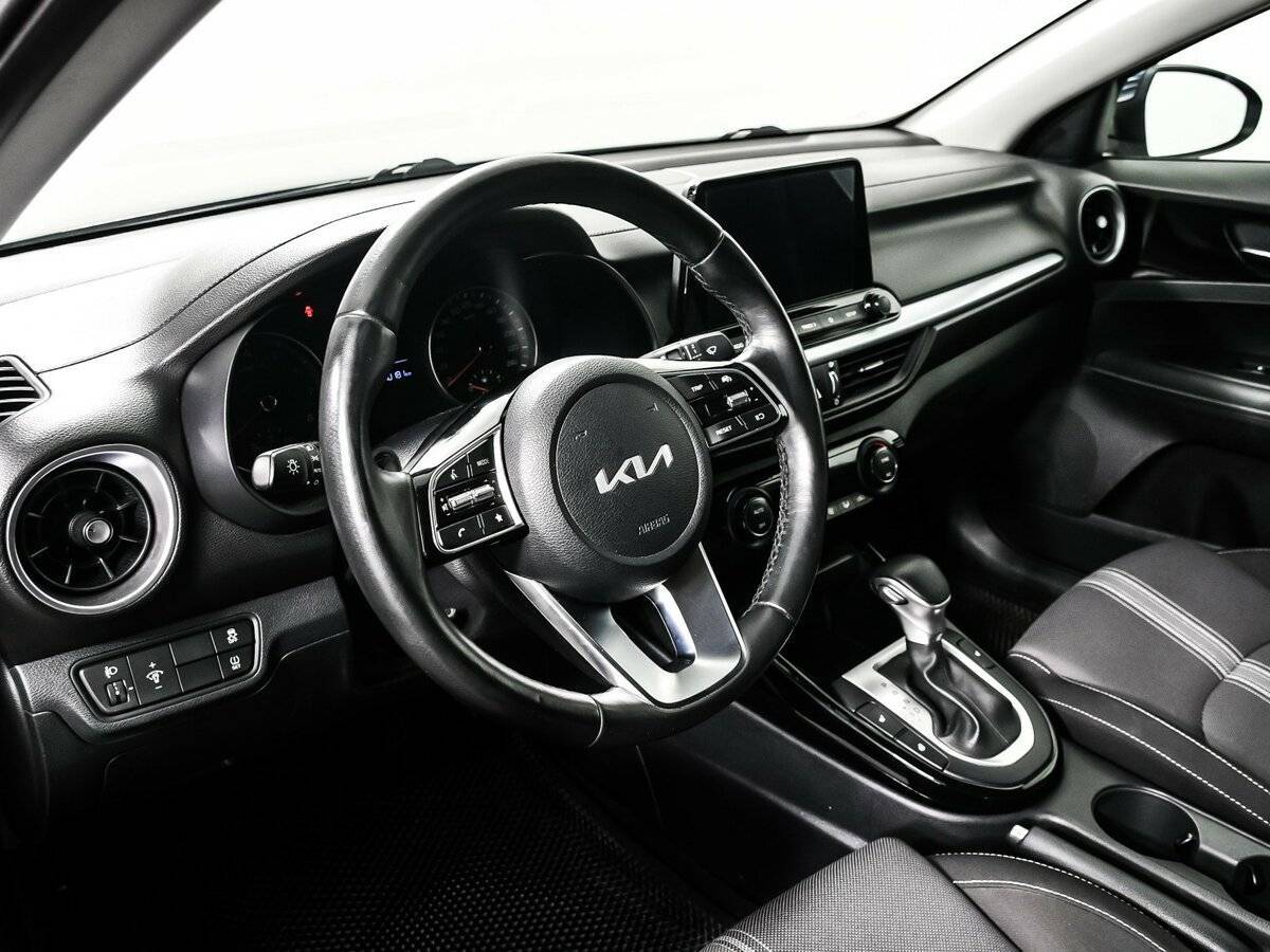 Kia Cerato с пробегом — 2022 год. Фото: #12
