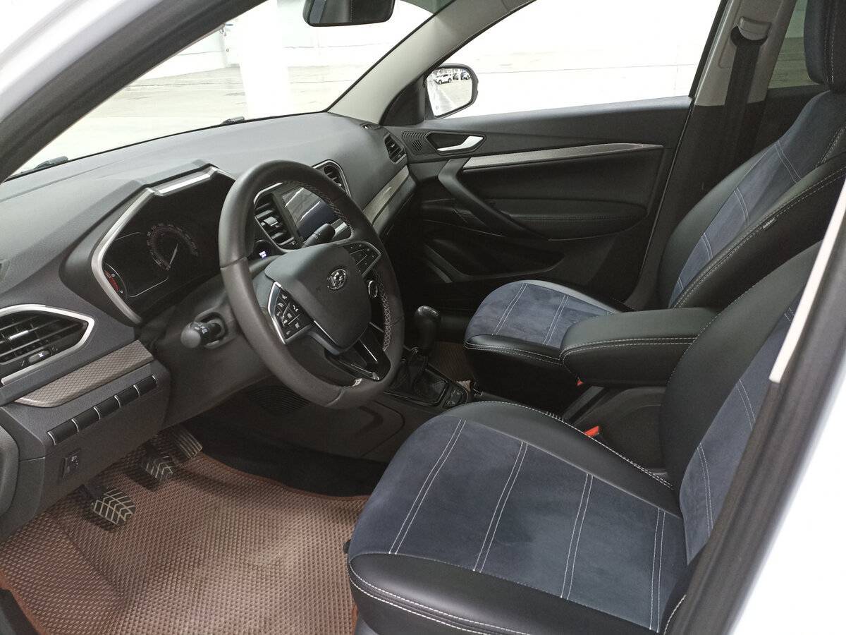 Lada (ВАЗ) Vesta с пробегом — 2023 год. Фото: #15