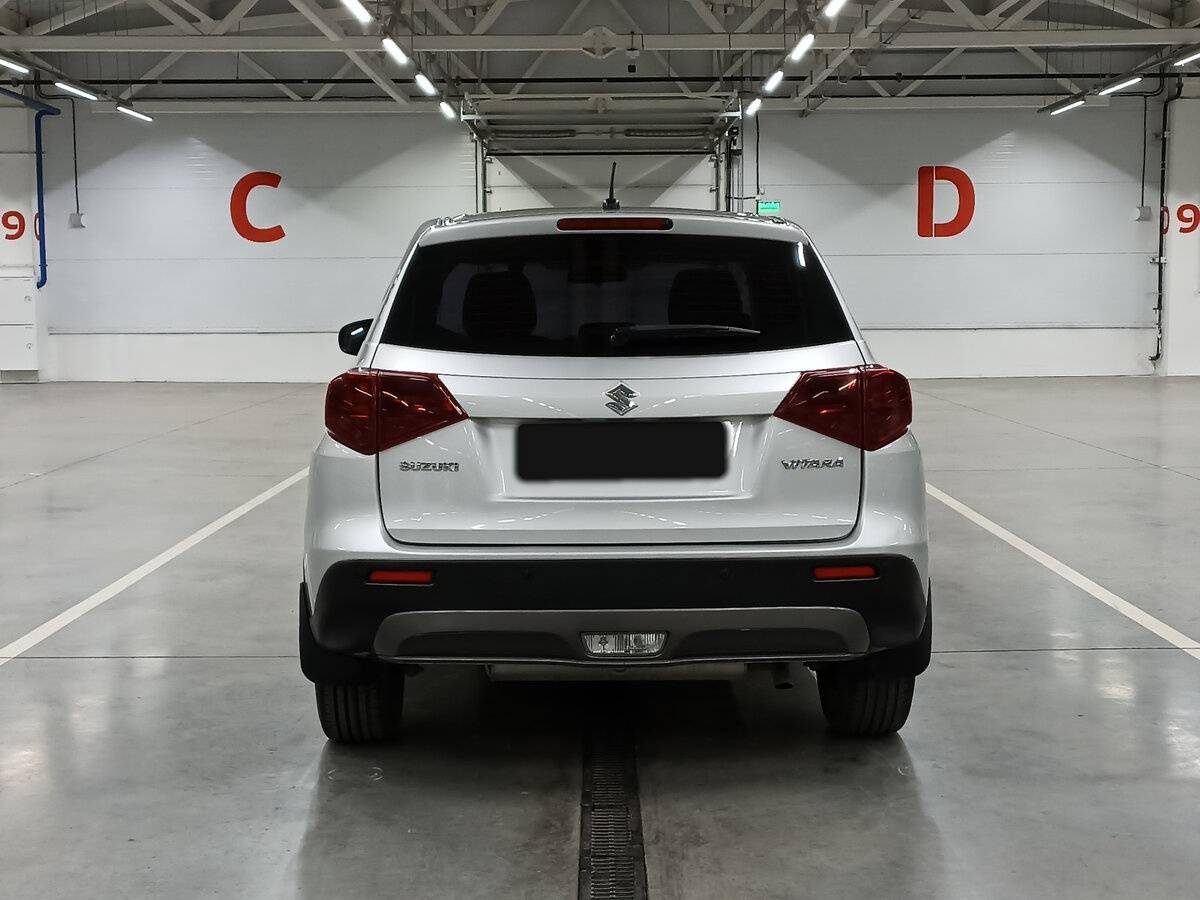 Suzuki Vitara с пробегом — 2021 год. Фото: #5