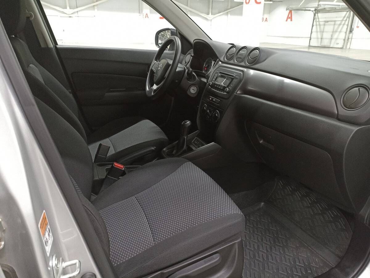 Suzuki Vitara с пробегом — 2021 год. Фото: #10