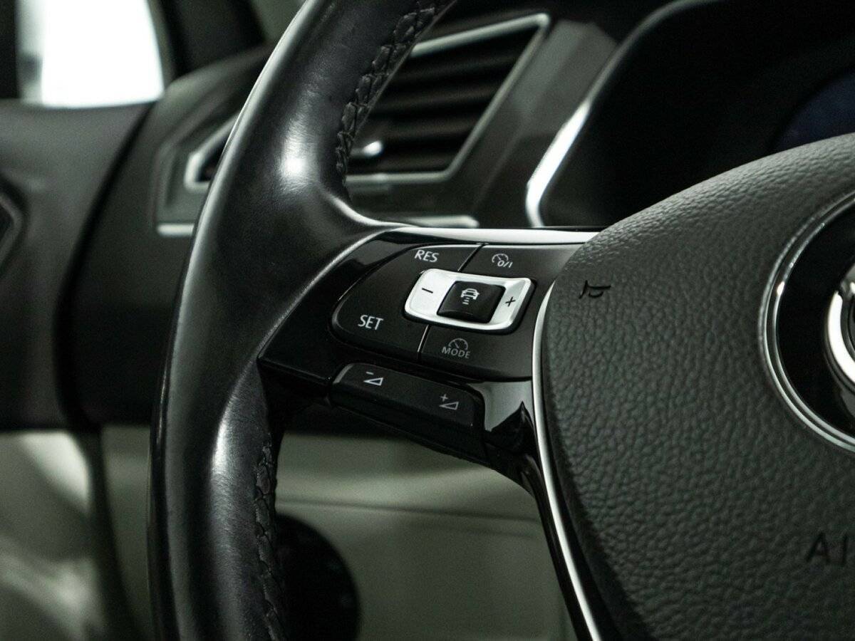 Volkswagen Tiguan с пробегом — 2018 год. Фото: #21