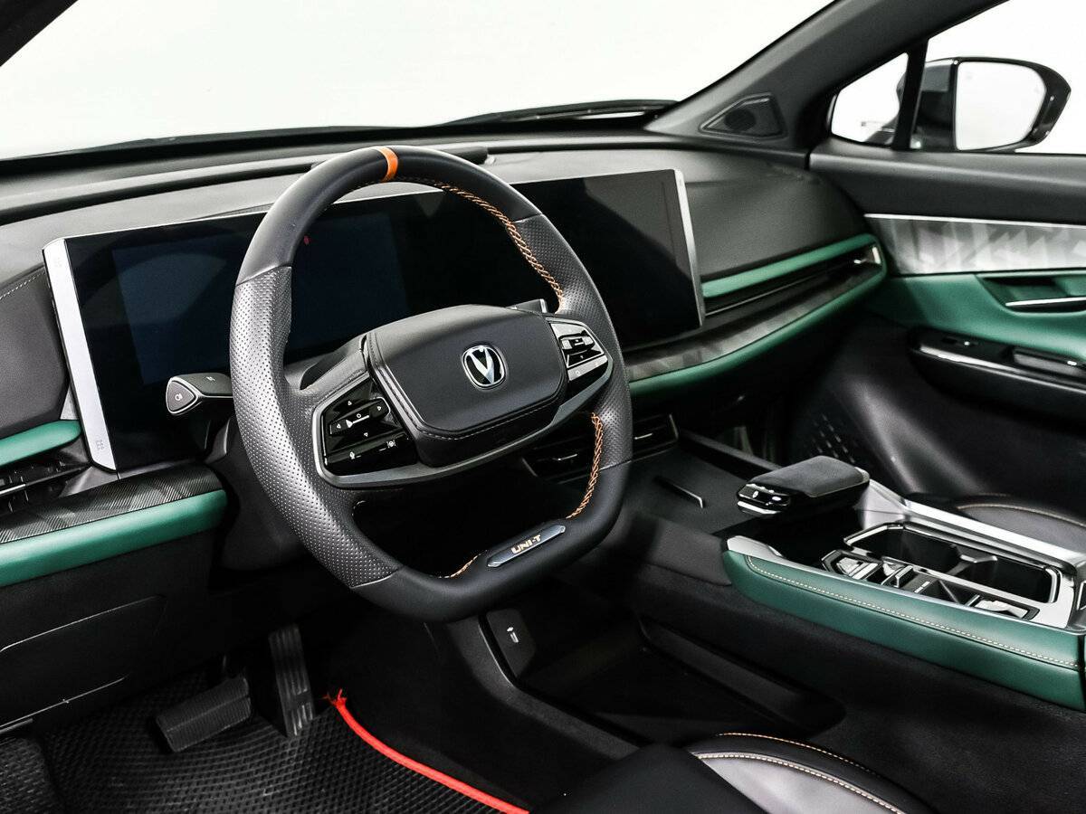 Changan UNI-T с пробегом — 2023 год. Фото: #11