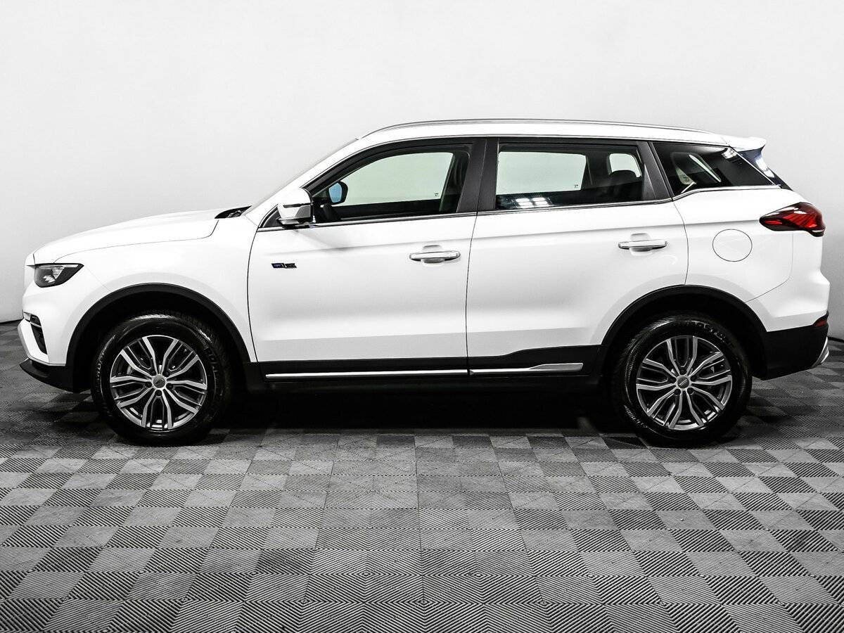 Geely Atlas Pro с пробегом — 2022 год. Фото: #7