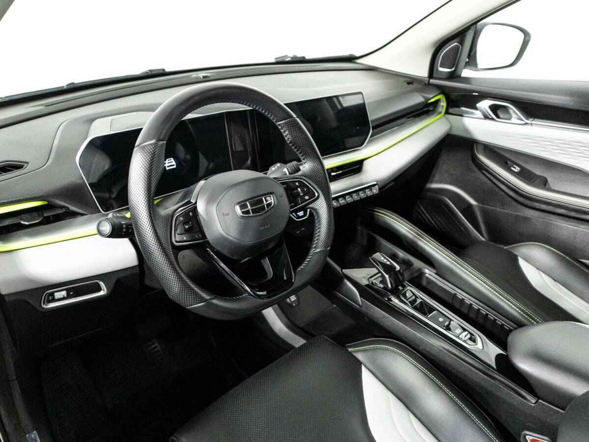 Geely Coolray с пробегом — 2023 год. Фото: #10