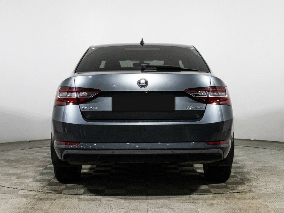 Skoda Superb с пробегом — 2018 год. Фото: #5