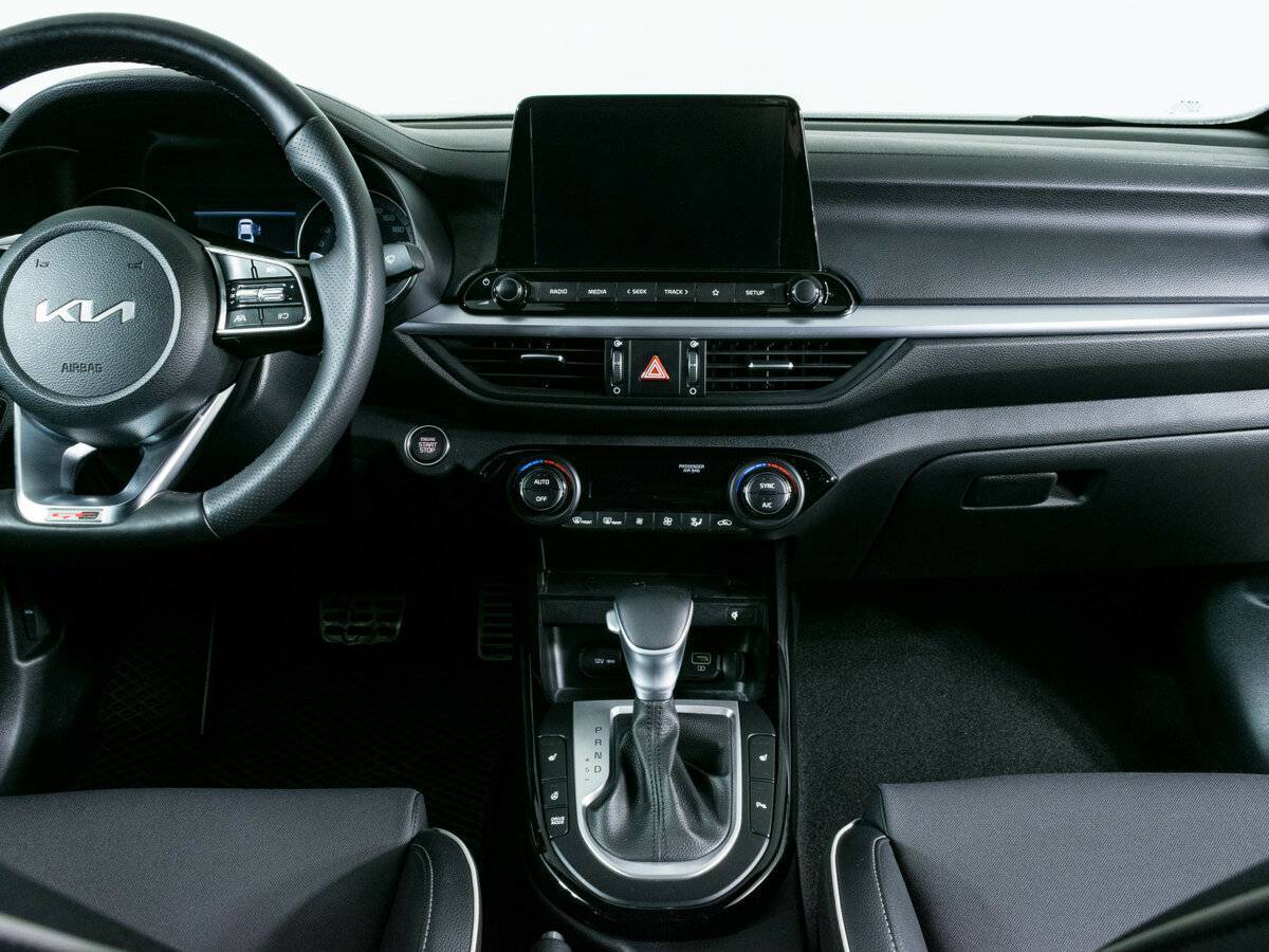Kia Cerato с пробегом — 2021 год. Фото: #10
