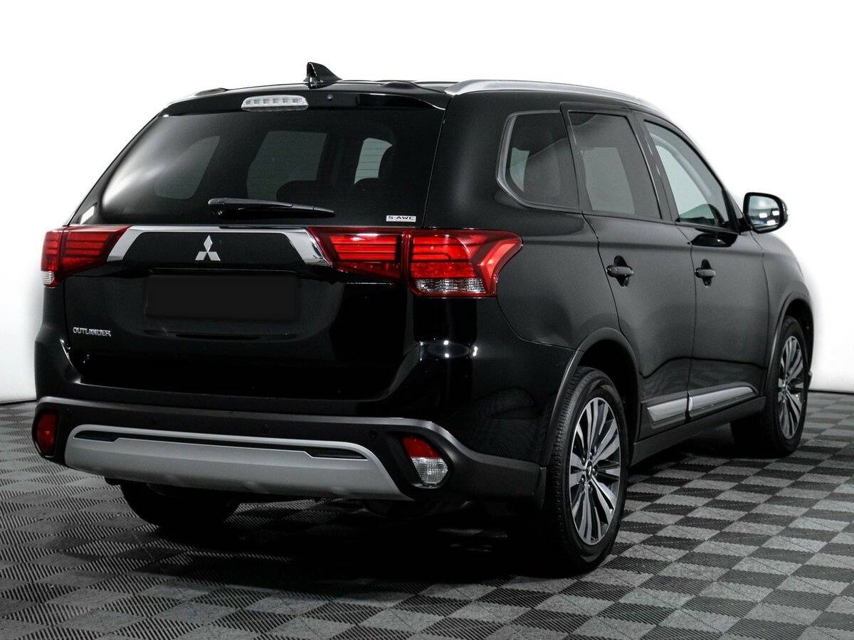 Mitsubishi Outlander с пробегом — 2021 год. Фото: #4