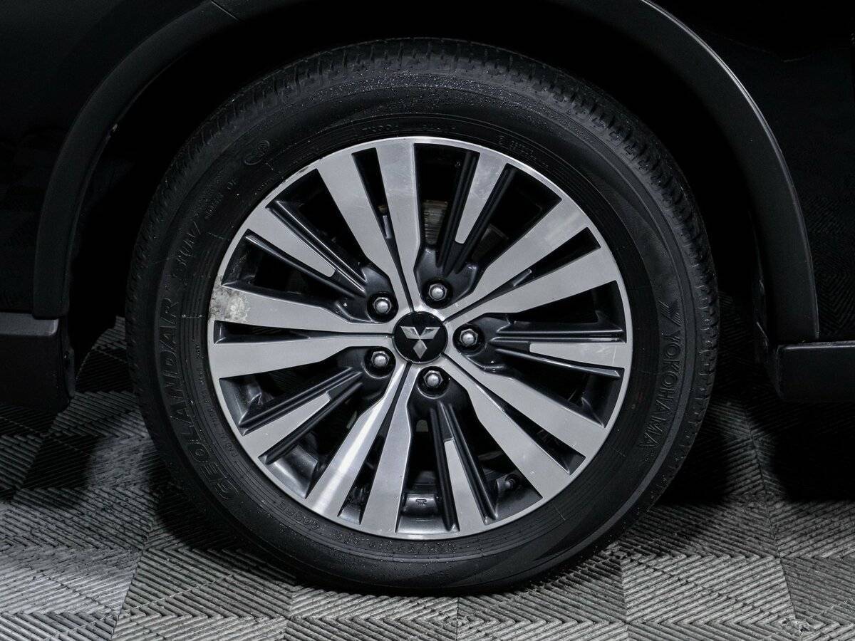 Mitsubishi Outlander с пробегом — 2021 год. Фото: #14