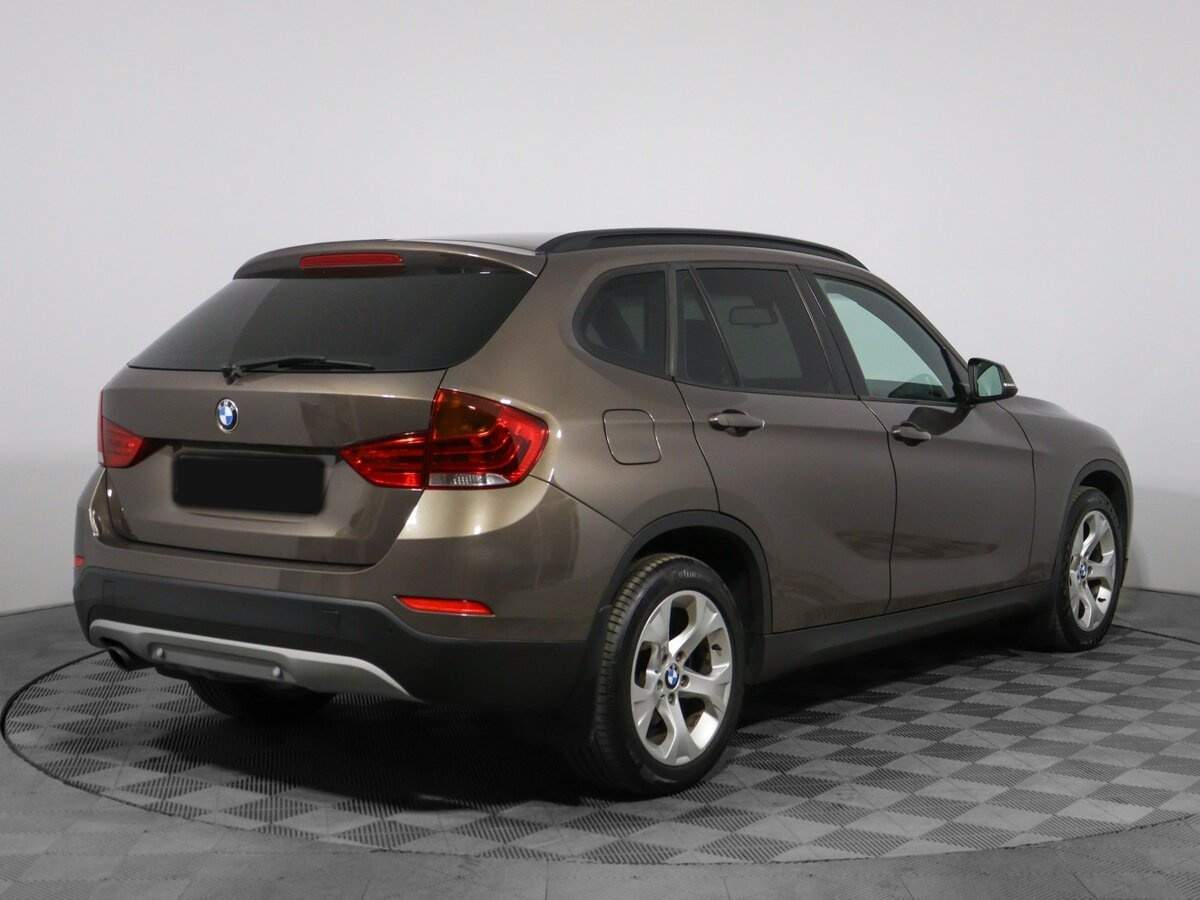 BMW X1 с пробегом — 2014 год. Фото: #3