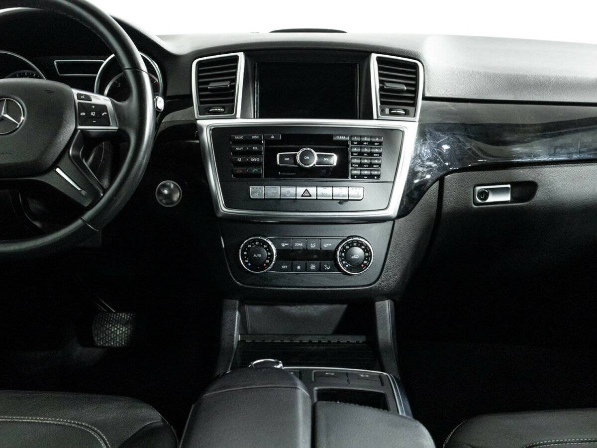 Mercedes-Benz M-Класс с пробегом — 2014 год. Фото: #13