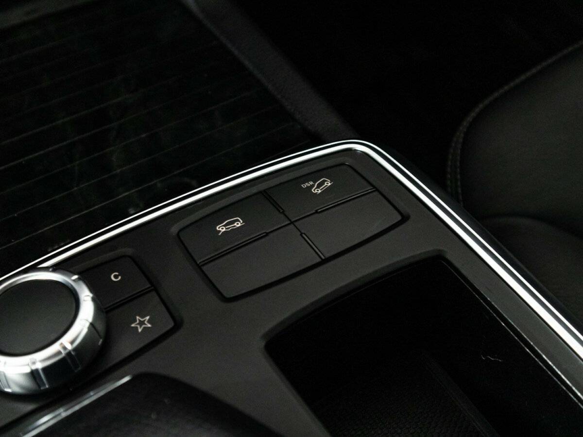 Mercedes-Benz M-Класс с пробегом — 2014 год. Фото: #21