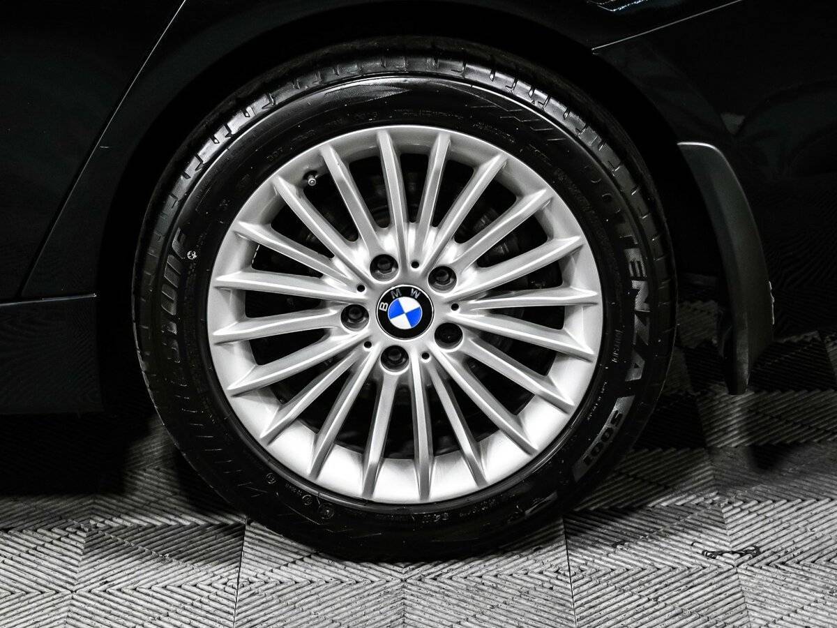 BMW 3 серии с пробегом — 2016 год. Фото: #13