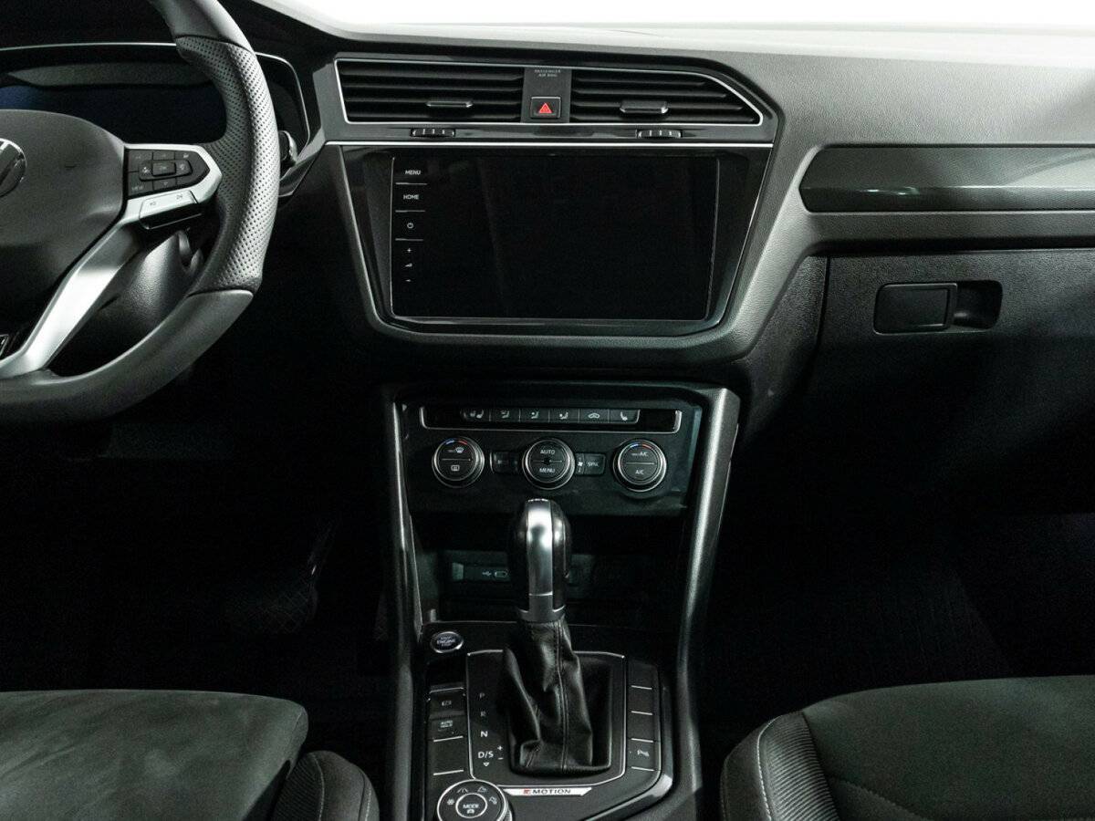 Volkswagen Tiguan с пробегом — 2018 год. Фото: #13