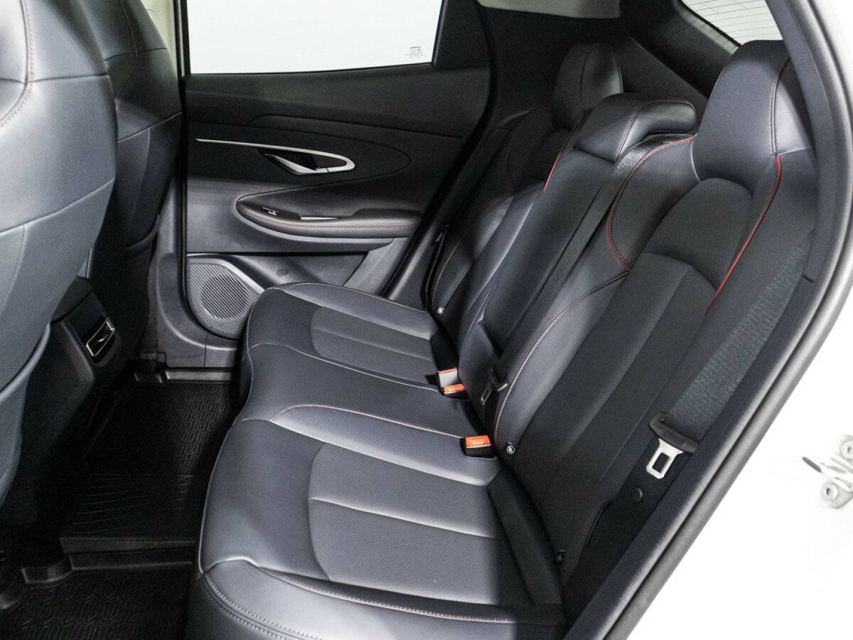 Changan UNI-T с пробегом — 2023 год. Фото: #9