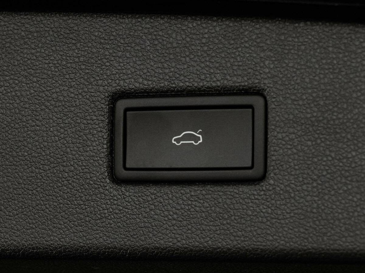 Volkswagen Tiguan с пробегом — 2018 год. Фото: #19