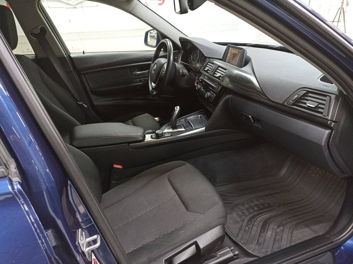 BMW 3 серии с пробегом — 2016 год. Фото: #10