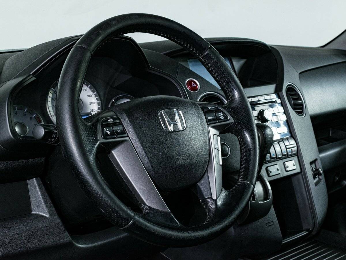Honda Pilot с пробегом — 2012 год. Фото: #12