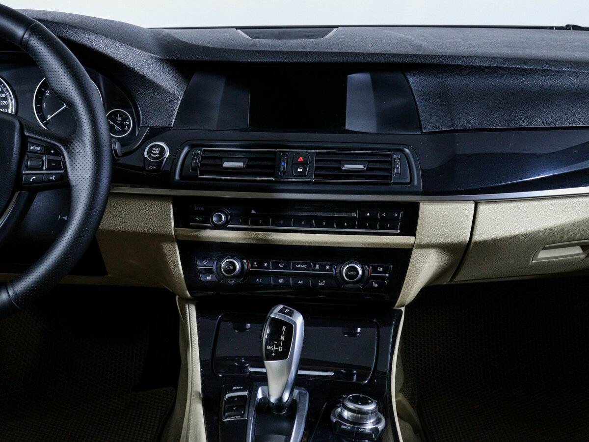 BMW 5 серии с пробегом — 2012 год. Фото: #12