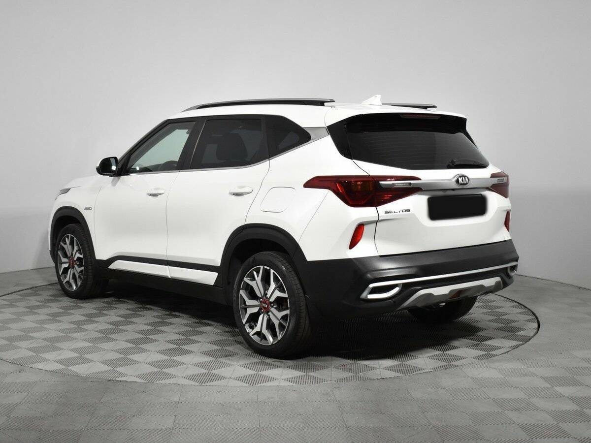 Kia Seltos с пробегом — 2021 год. Фото: #6