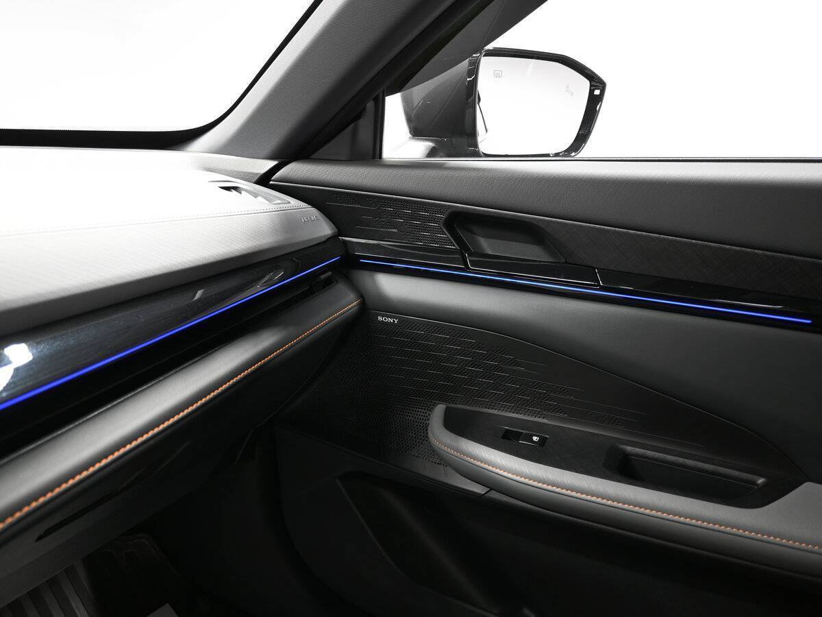 Changan UNI-V с пробегом — 2023 год. Фото: #23