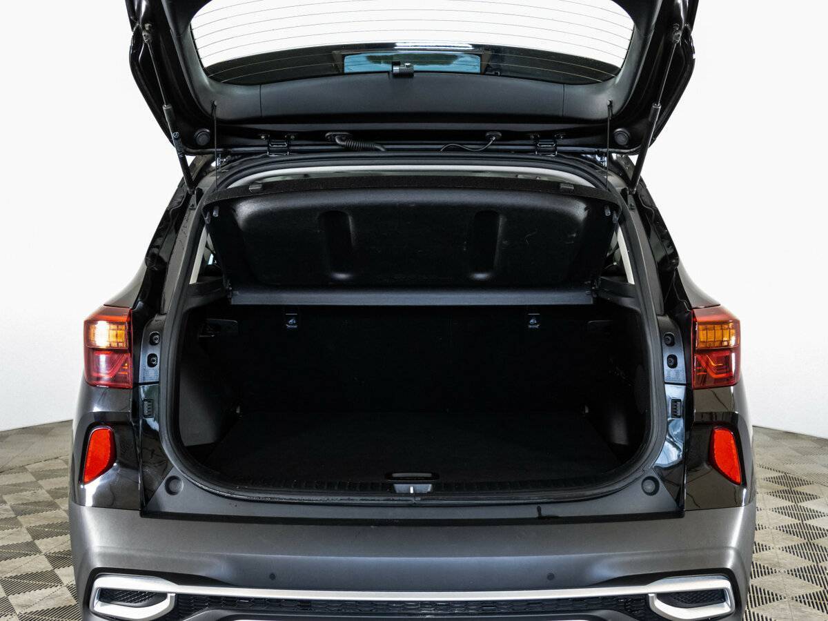 Kia Seltos с пробегом — 2022 год. Фото: #31