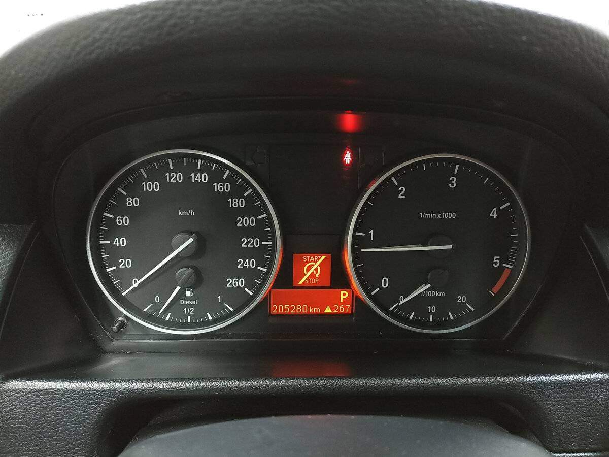 BMW X1 с пробегом — 2012 год. Фото: #12